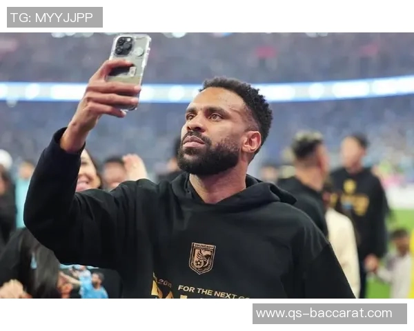 因伤退役后重塑人生前英博外援罗伯森成功转型体育经纪人