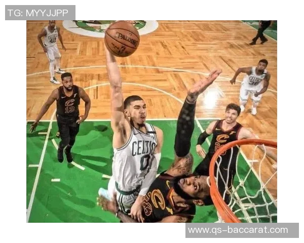 字母哥盛赞罗林斯自信心提升未来必将成为球队的重要一员